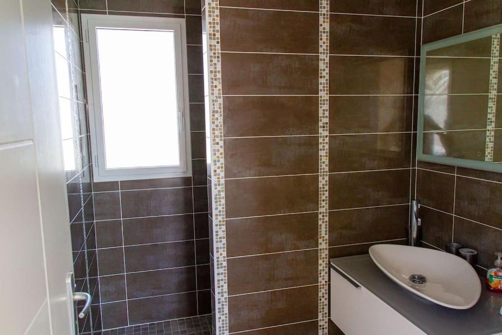 Villa Avec Piscine Chauffee Trois Chambres Saint-Sulpice-de-Royan Kültér fotó